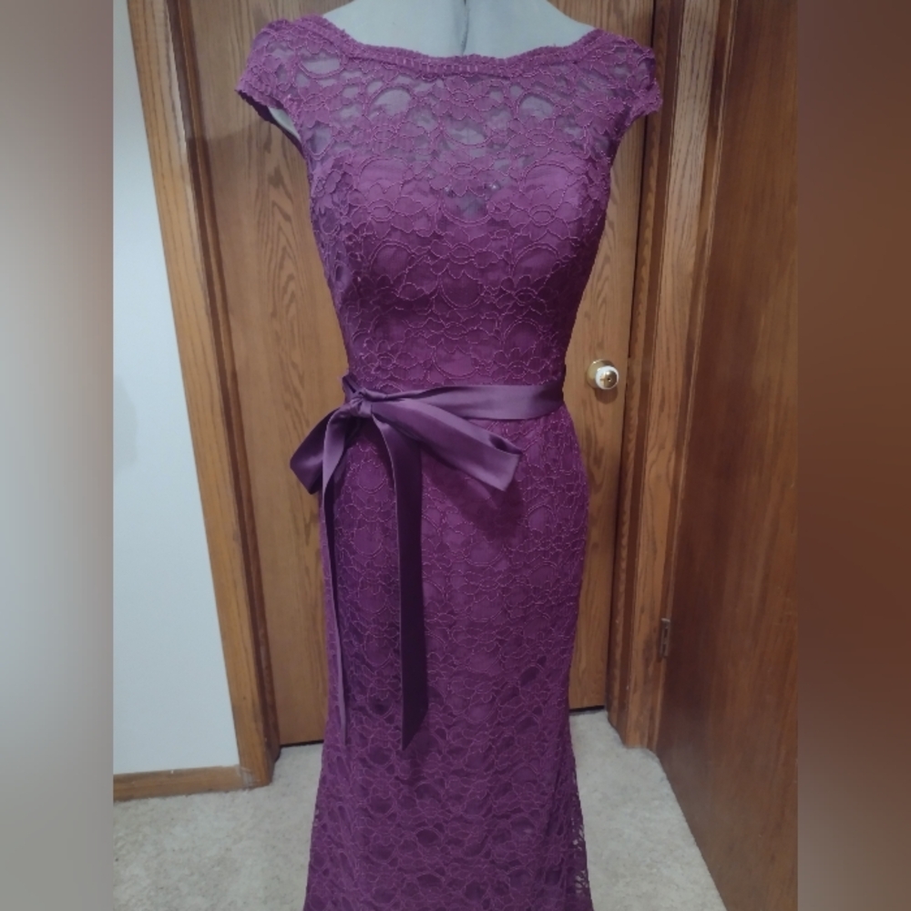 Mori Lee Lace Dress Size 4 Eggplant